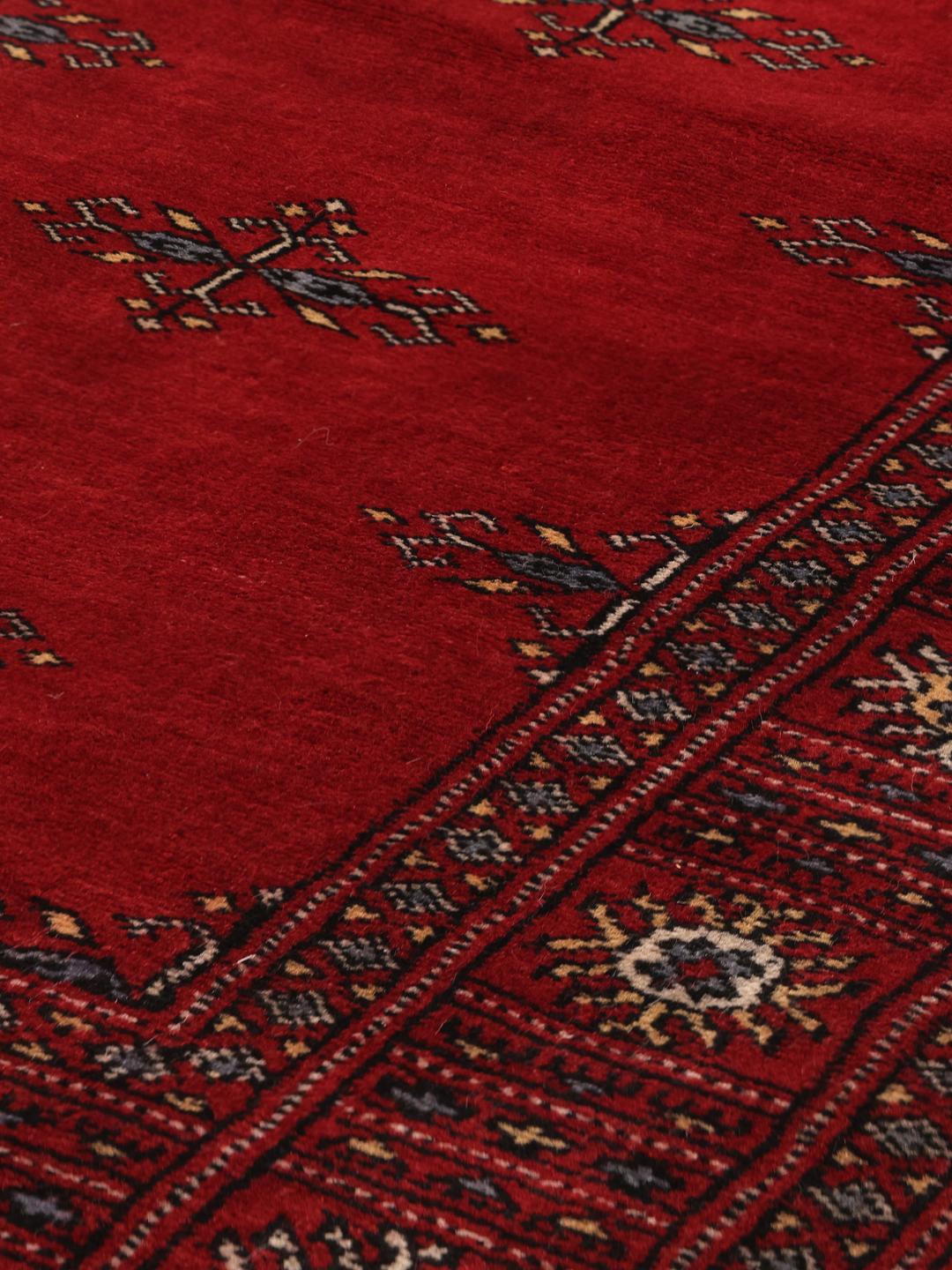 Handgemaakt Pakistan tapijt in rood