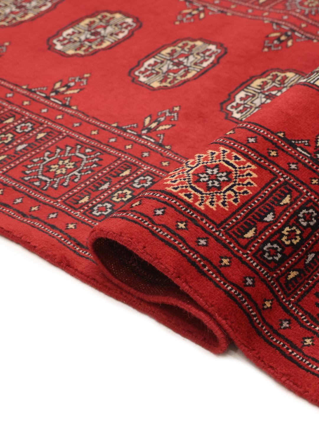 loper tapijt uit Pakistan in rood