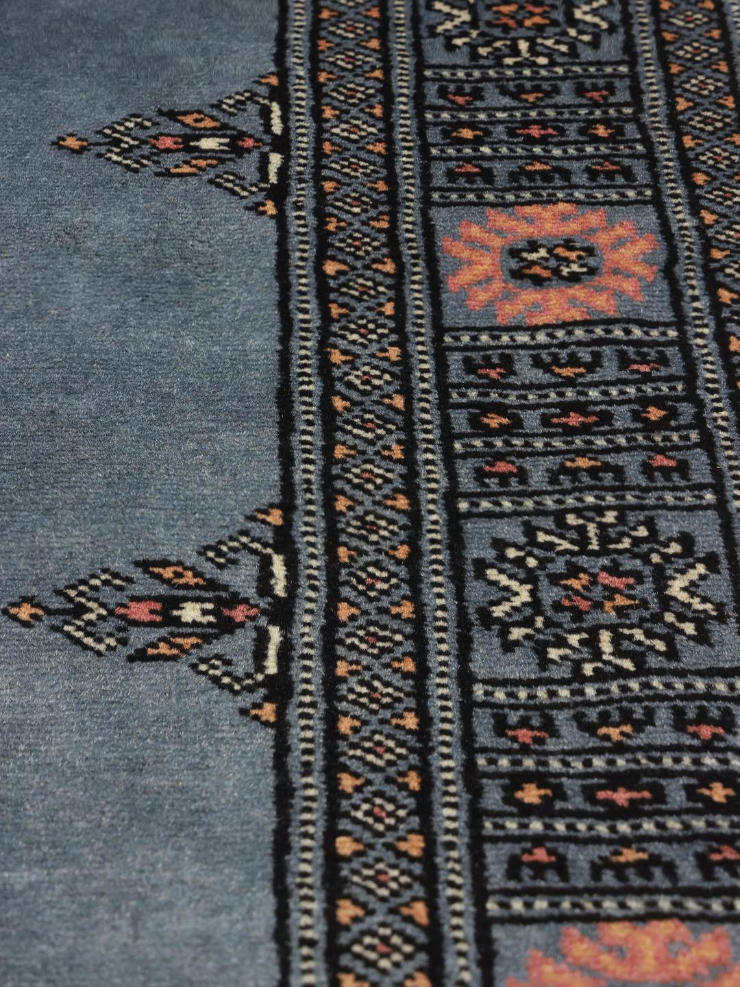 Handmade runner rug from Pakistan in blue