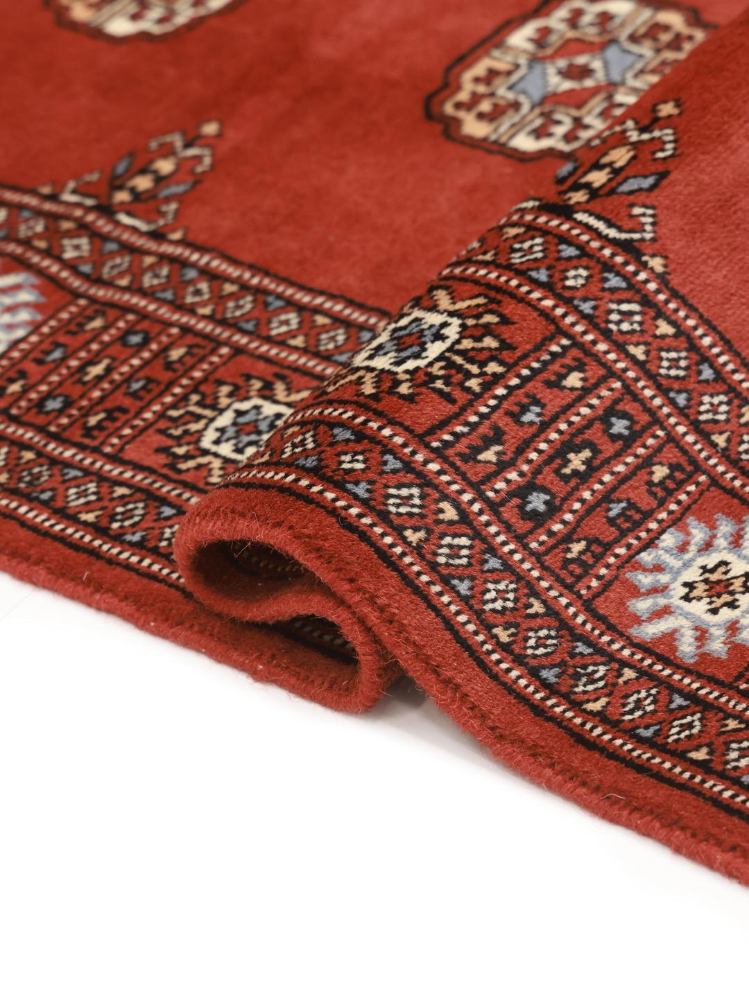 Tapis de couloir du Pakistan en couleur rouge