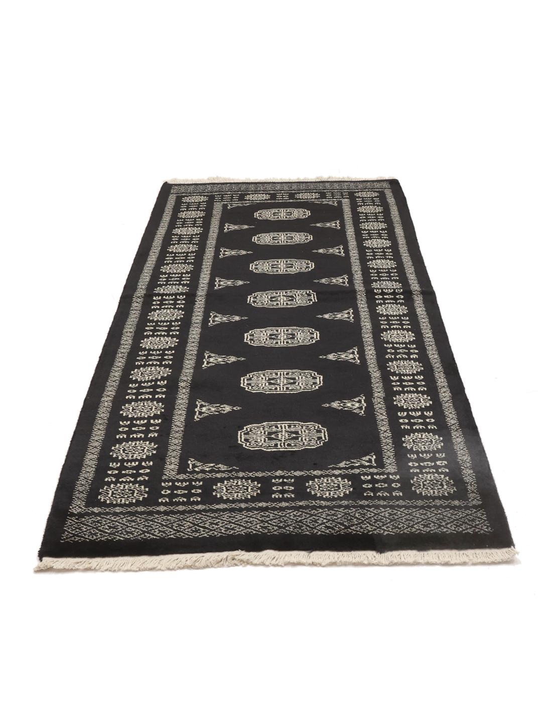 Tapis couloir du Pakistan en couleur noire