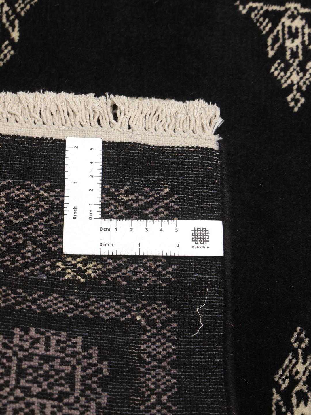 Tapis couloir du Pakistan en couleur noire