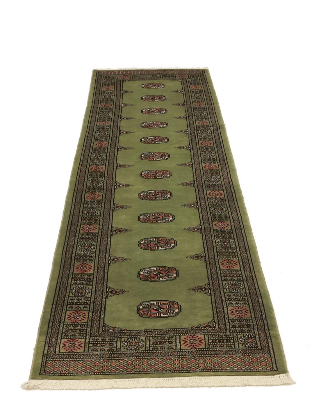 Tapis couloir du Pakistan en couleur verte