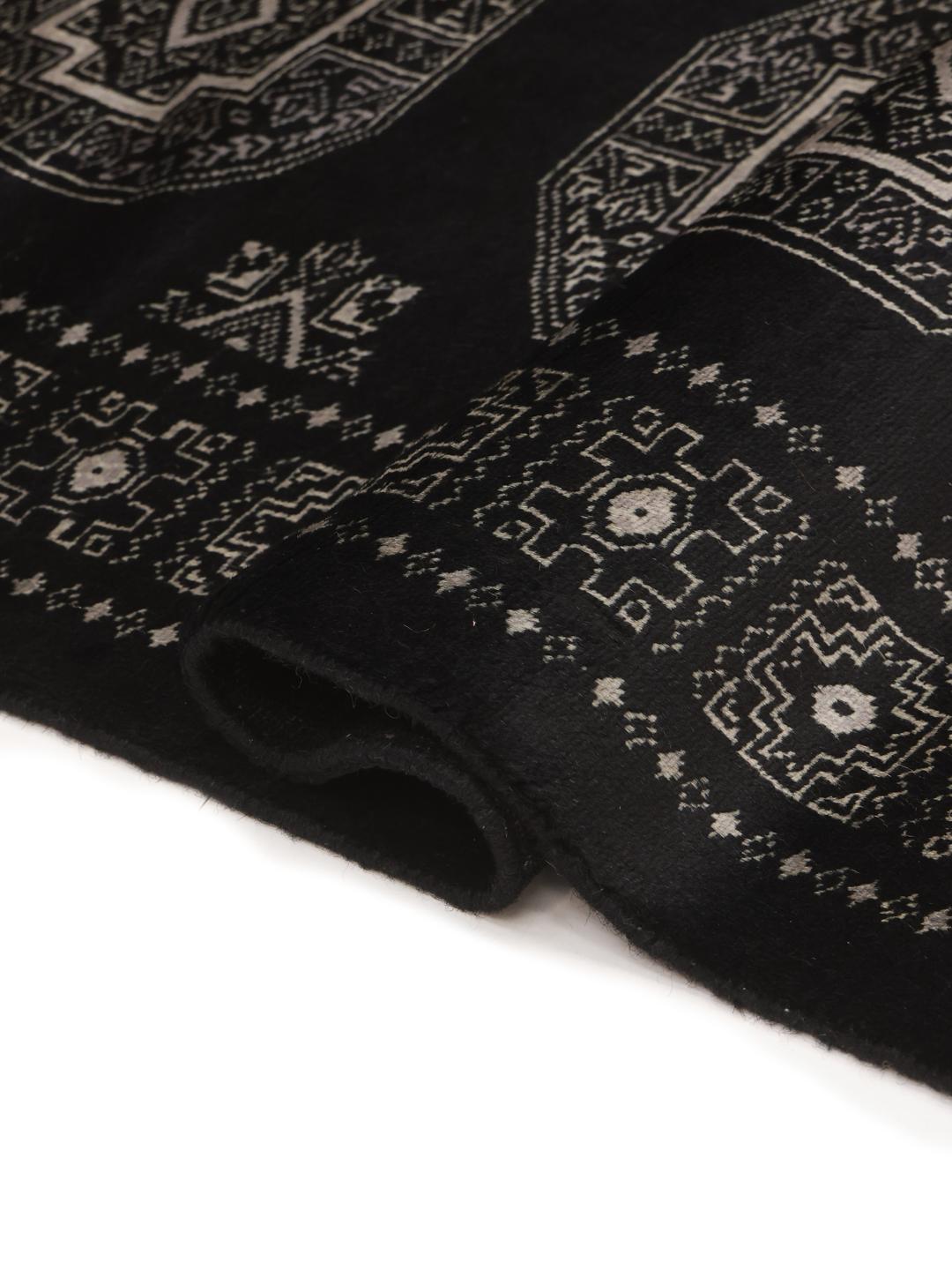 Handmade Pakistan rug in black