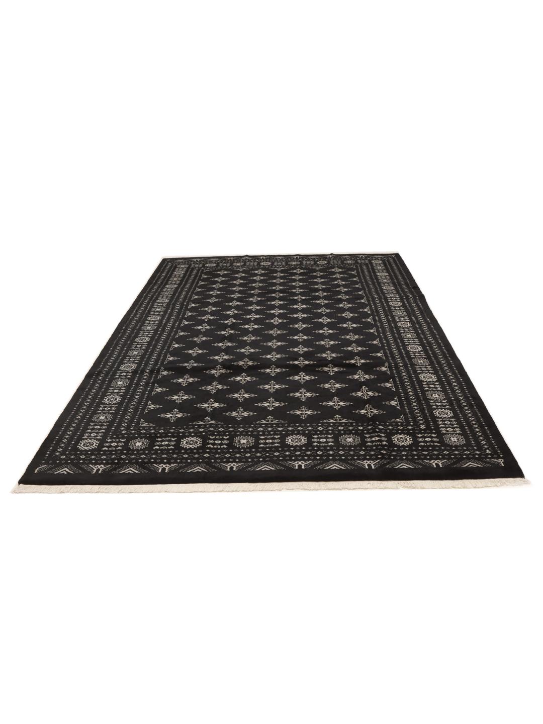 Tapis fait main du Pakistan en couleur noire