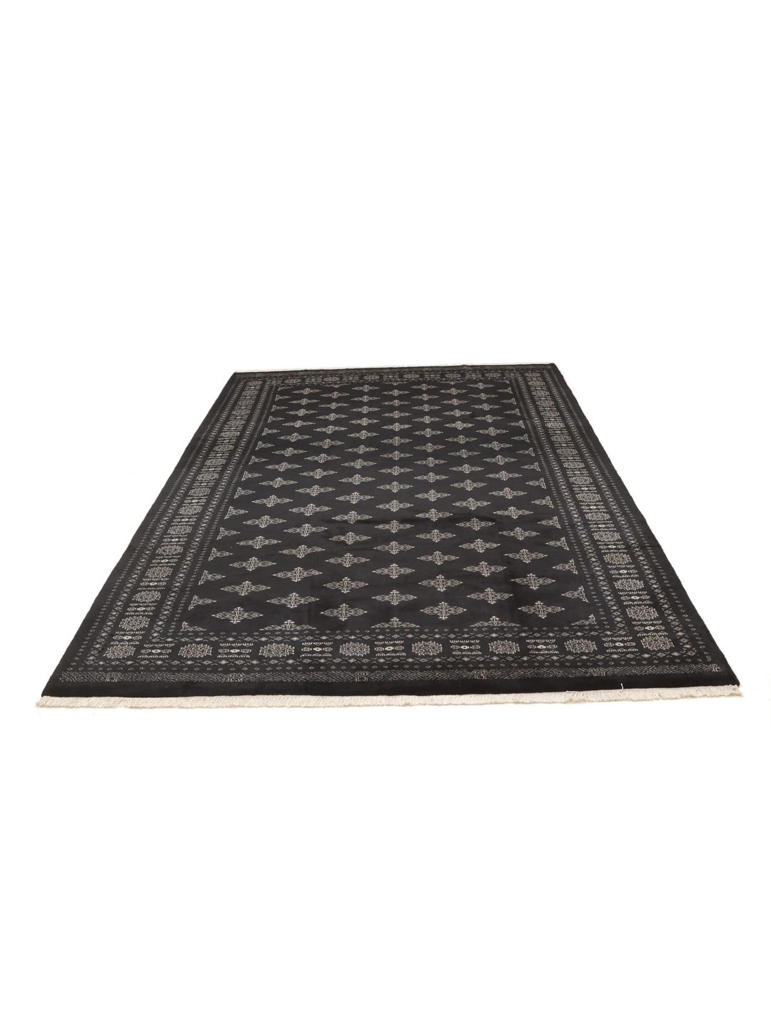 Tapis Pakistan Bokhara en couleur noire