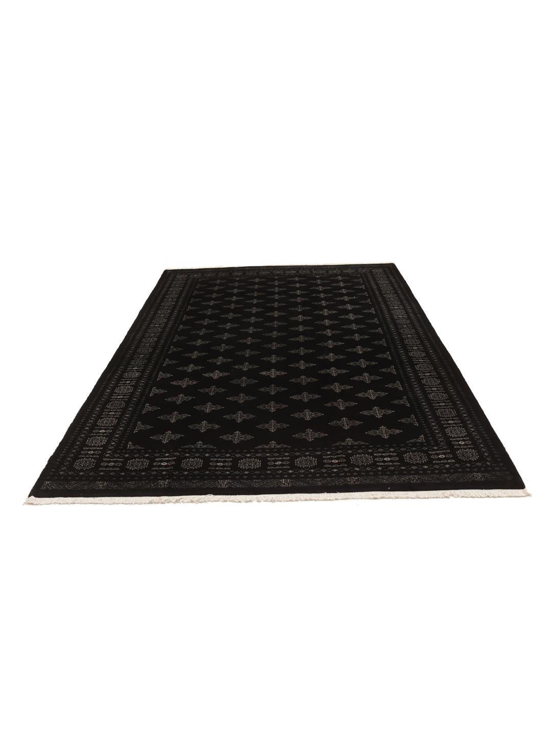 Tapis Pakistan Bokhara en couleur noire