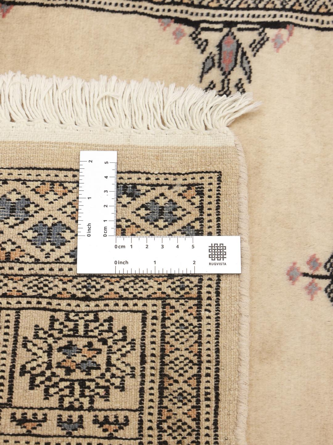 Handgeknoopt Pakistaans loper vloerkleed in beige