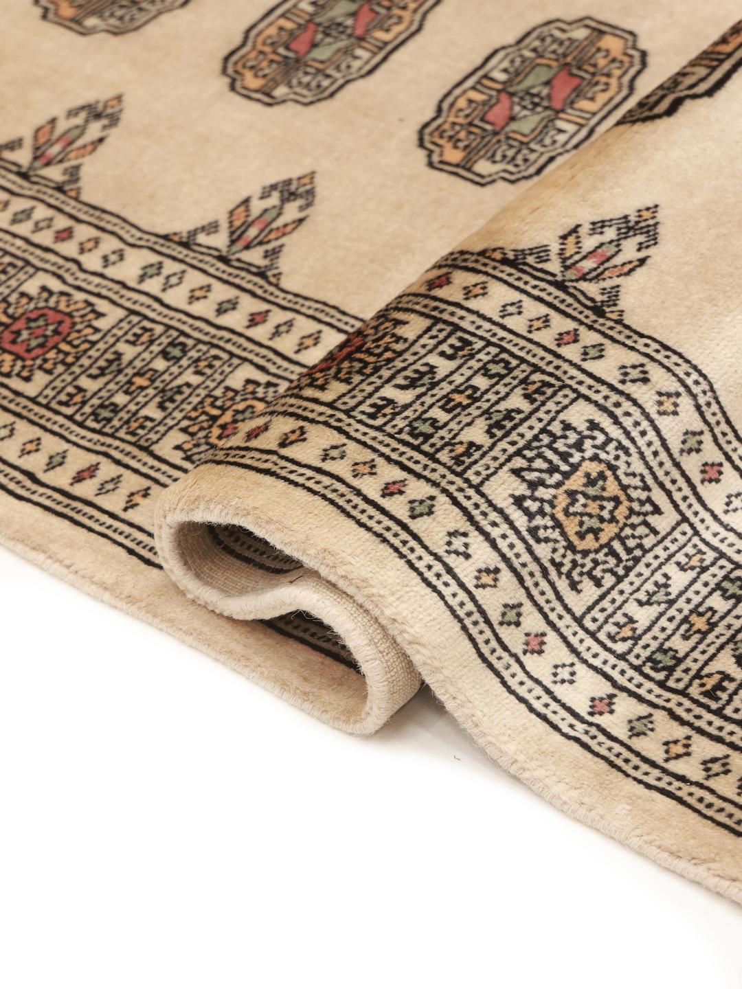 Tapis couloir pakistanais noué à la main en beige