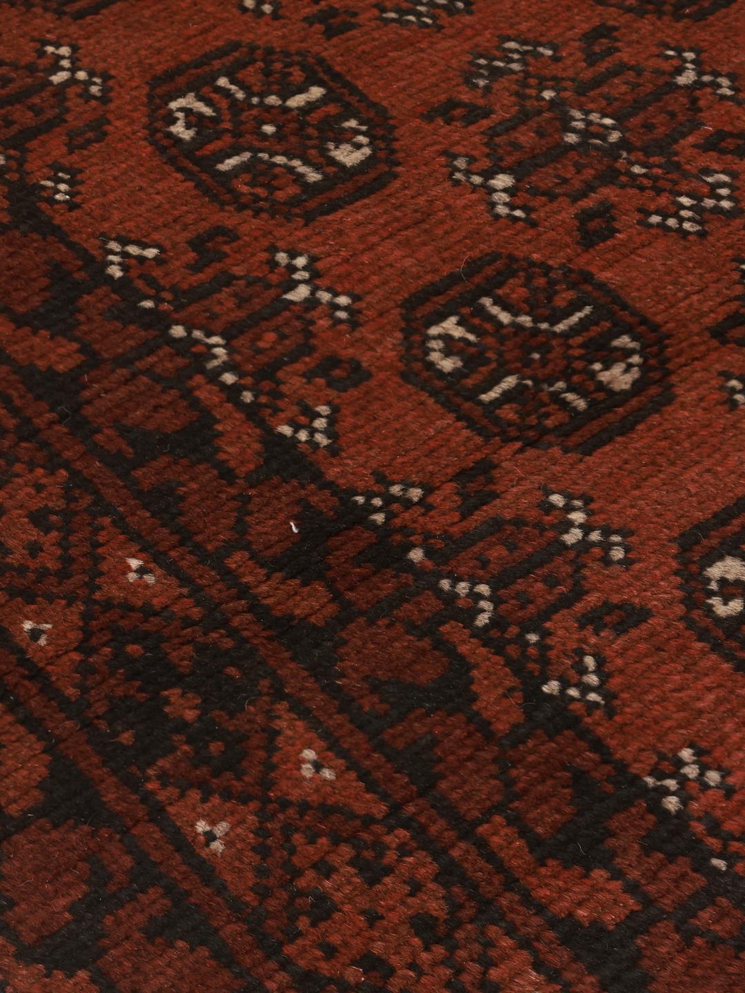 Tapis couloir Afghan Fine noué à la main en laine rouge foncé et noire