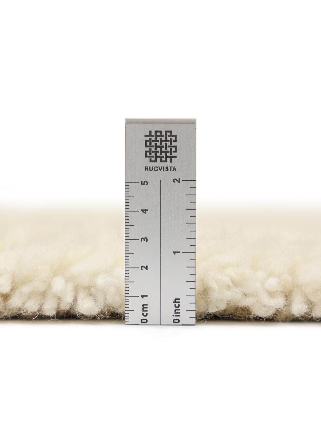 Ivoorwit poolkleed met golvende beige lijnen en franjes