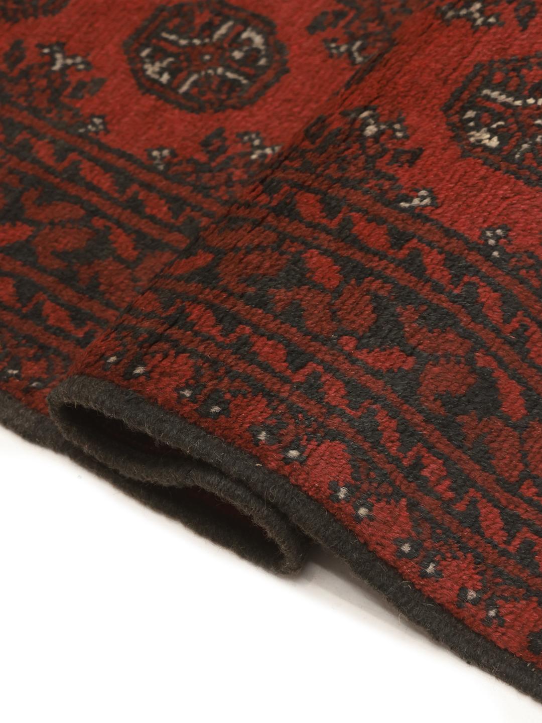 Tapis couloir en laine noué main d'Afghanistan en rouge foncé et noir