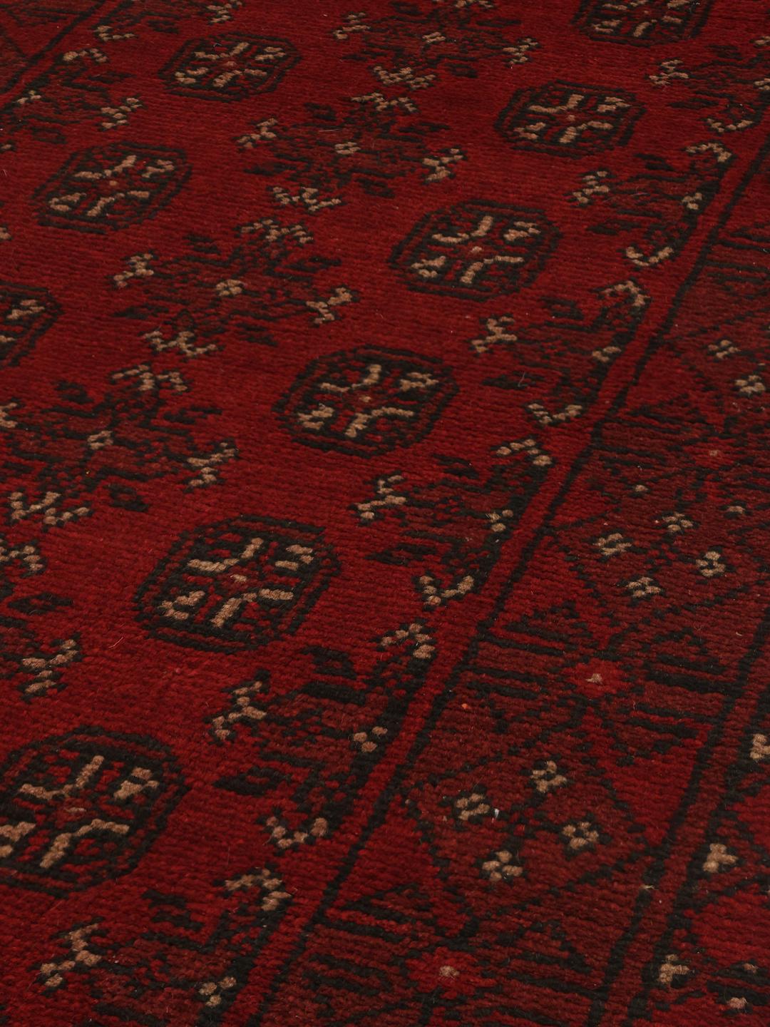 Tapis couloir Afghan Fine noué à la main en rouge foncé et noir