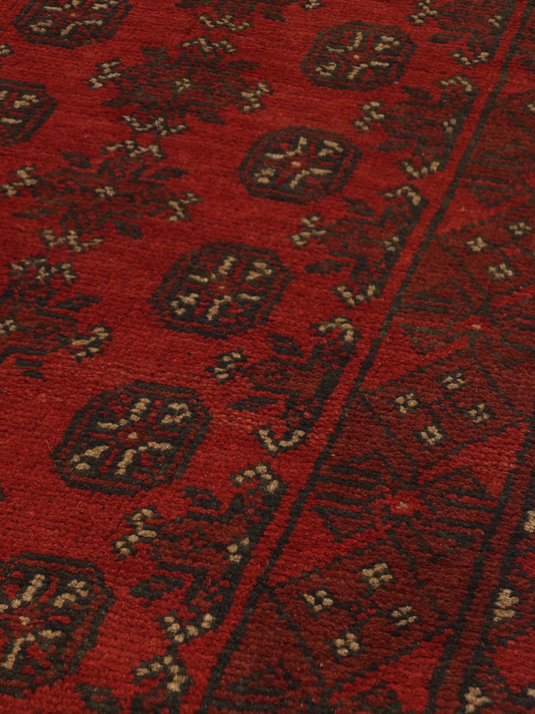 Tapis couloir Afghan Fine noué à la main en rouge foncé