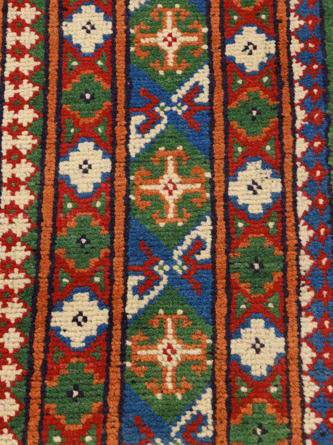 Handgeknüpfter grüner Afghan Fine Wolll Teppich mit traditionellen geometrischen Mustern