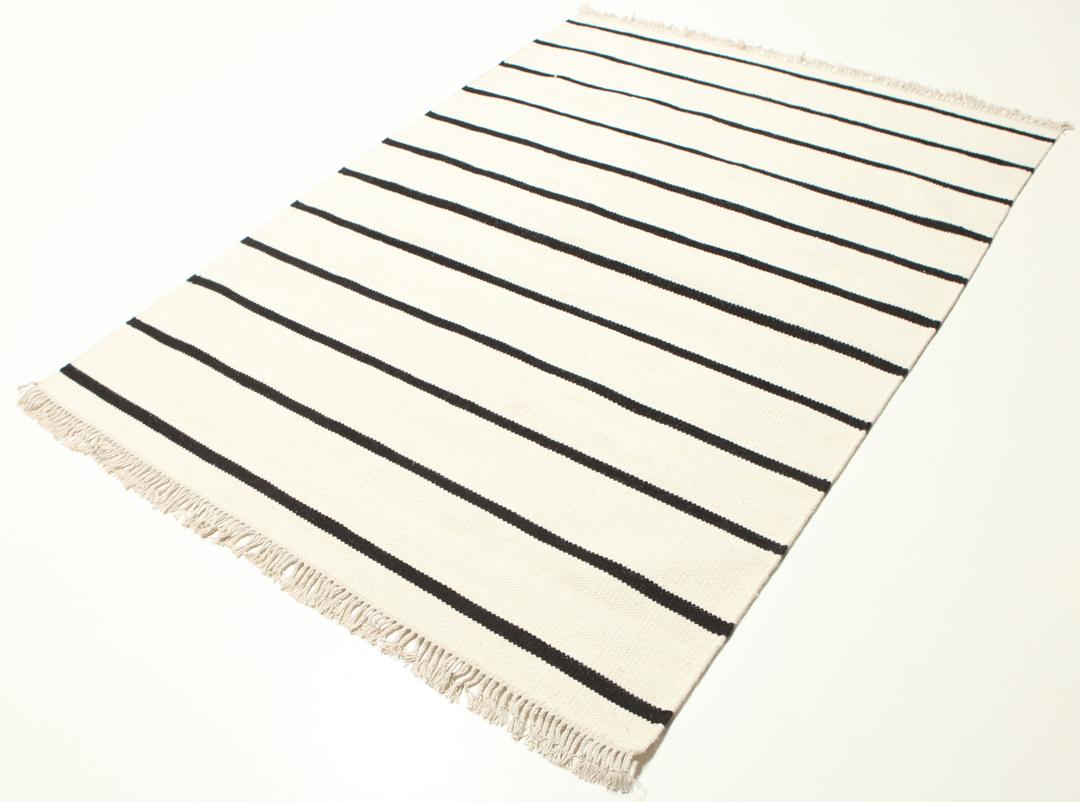 Dorri Stripe - White / Black - 160 x 230 cm