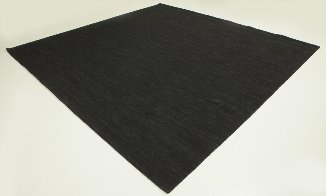 Tapete quadrado preto