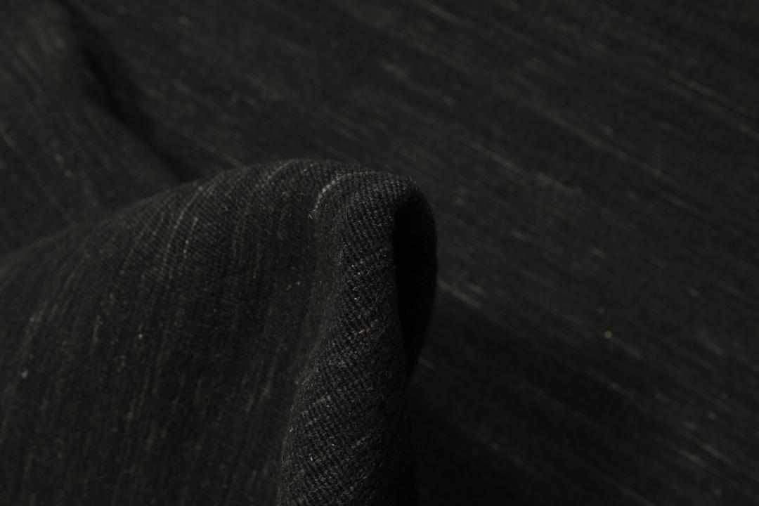 Tapete quadrado preto