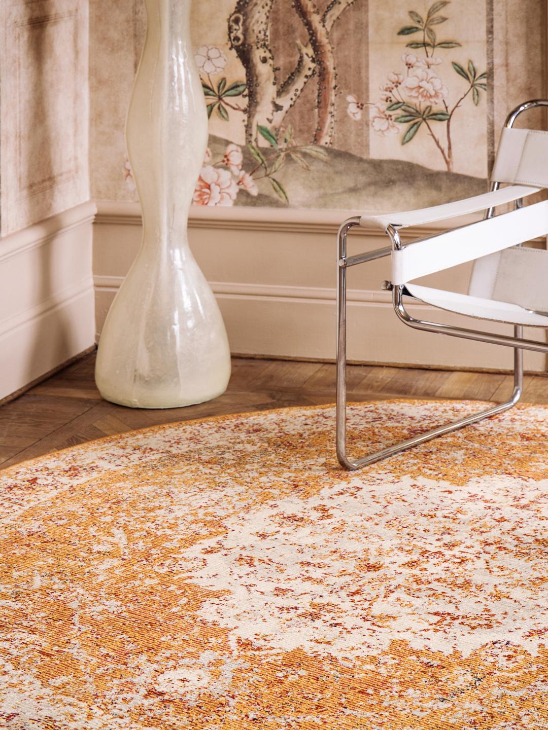 rond oranje vloerkleed