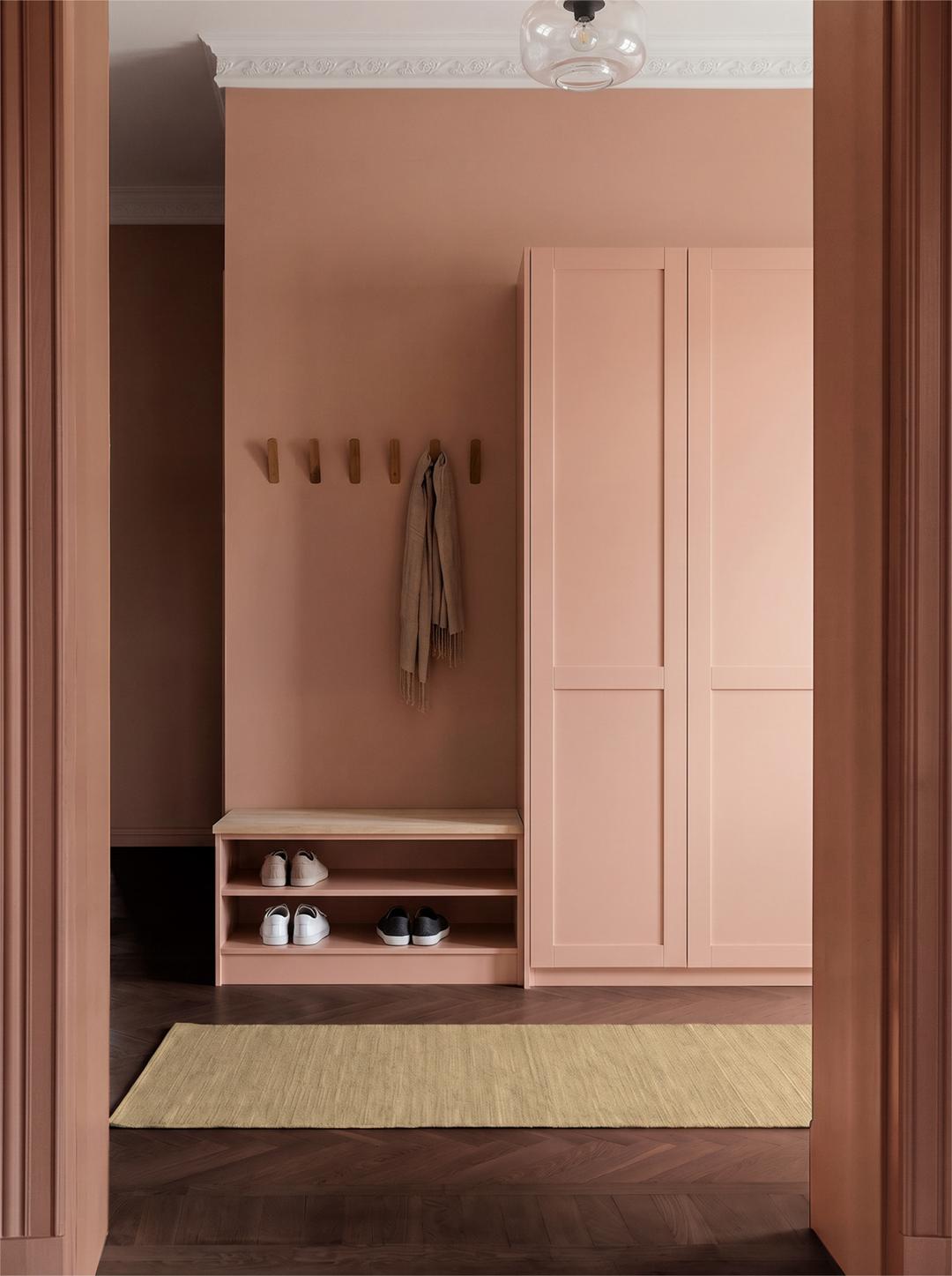 Beige loper