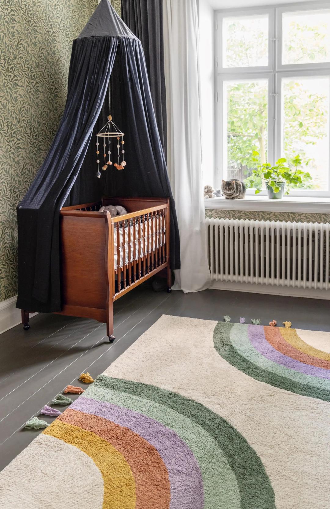 Multicolour tapijt met bogen en kwastjes