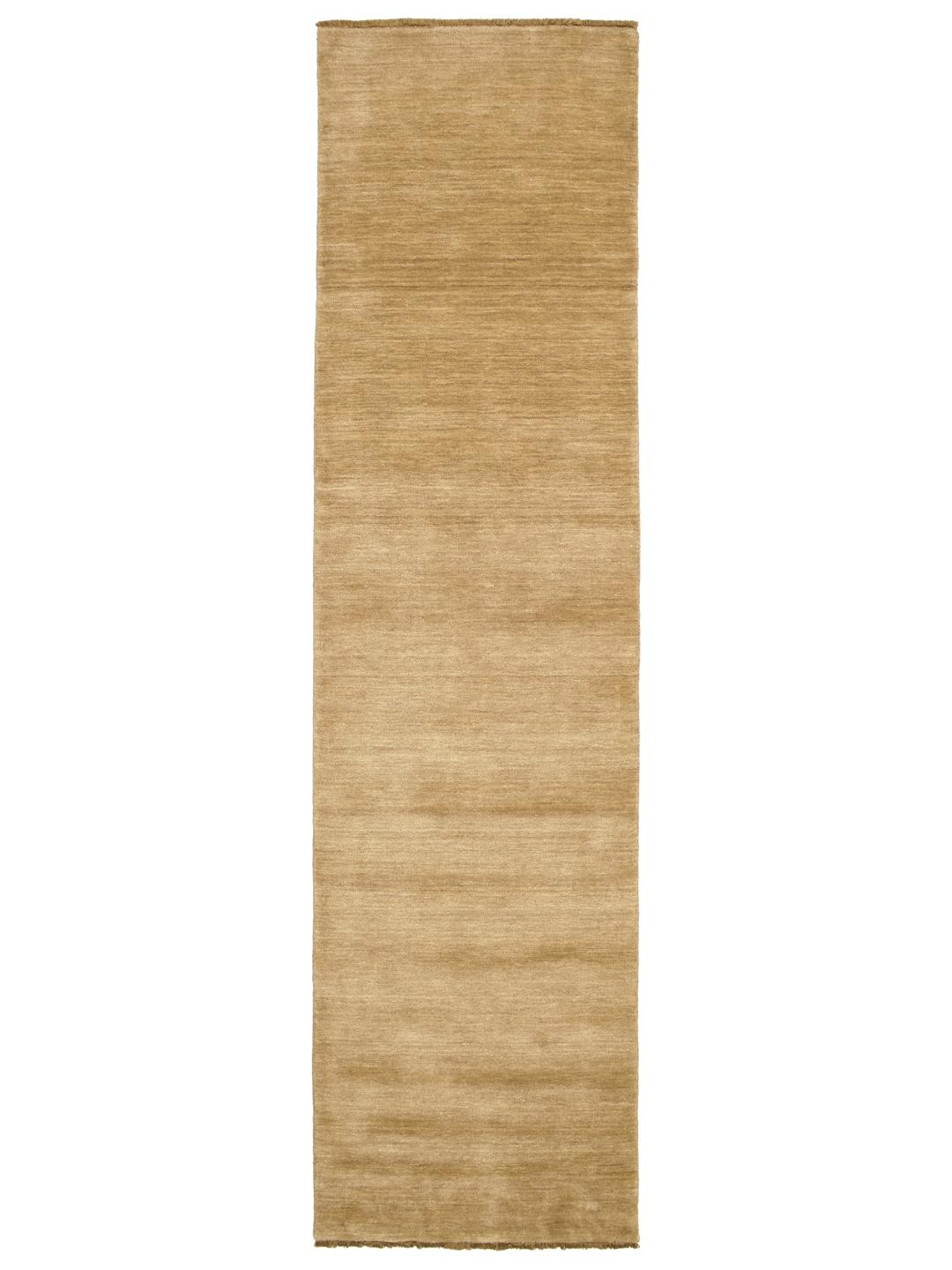 Beige käytävämatto lyhyillä hapsuilla
