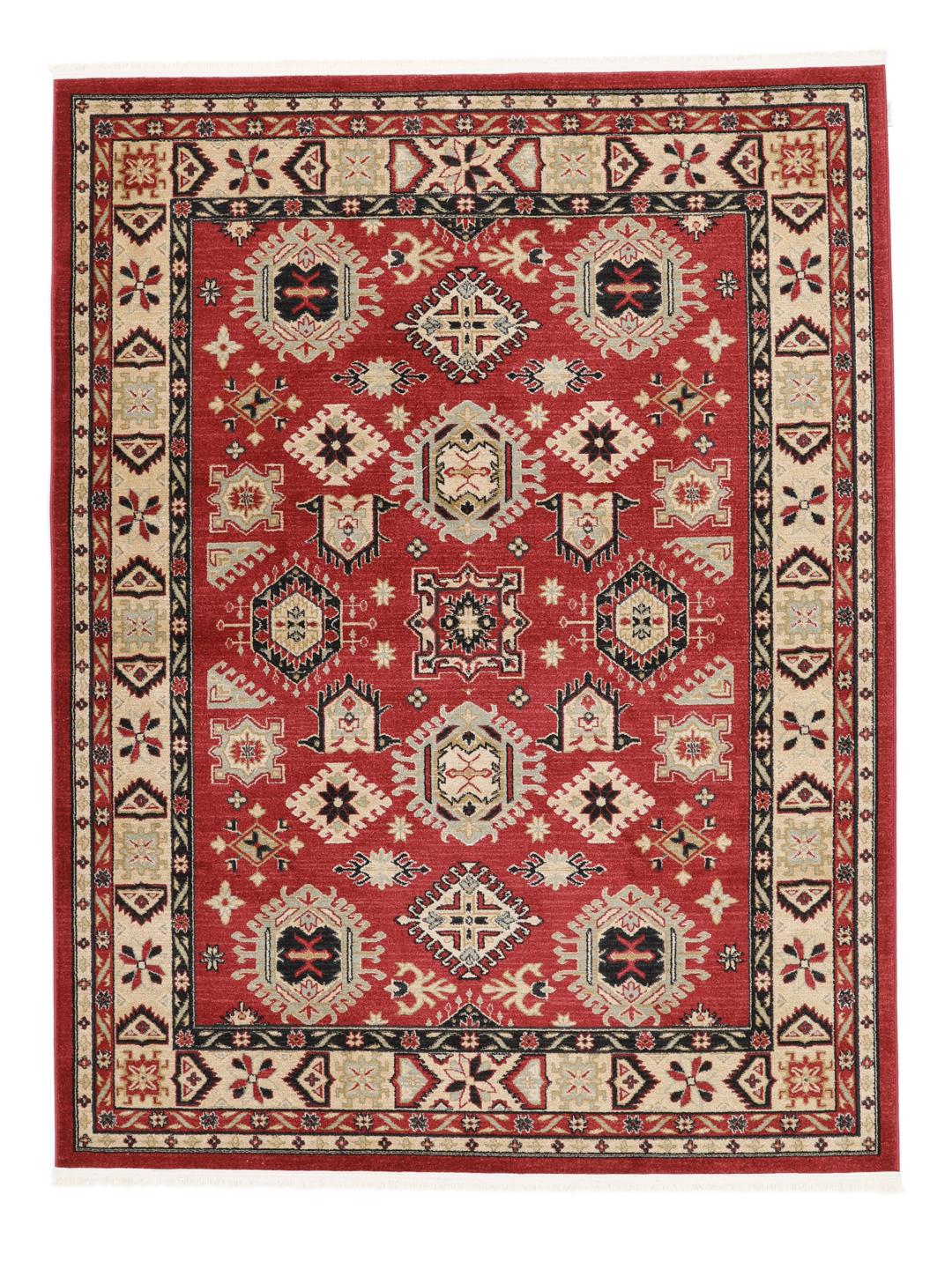 Et rødt og beige tæppe med et traditionelt mønstret design.