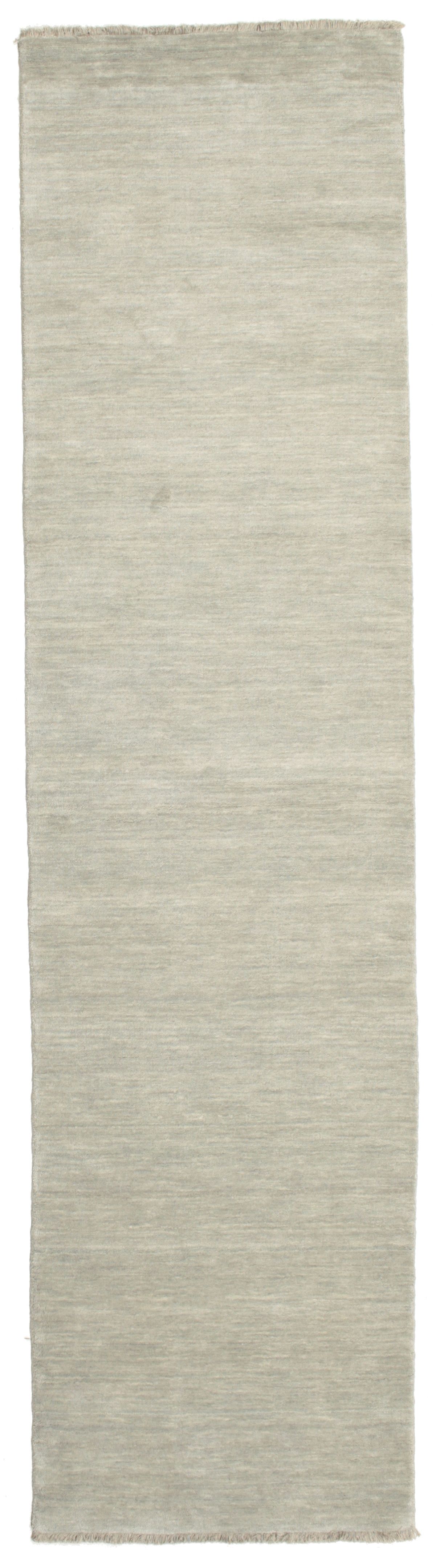 Light green / Grey