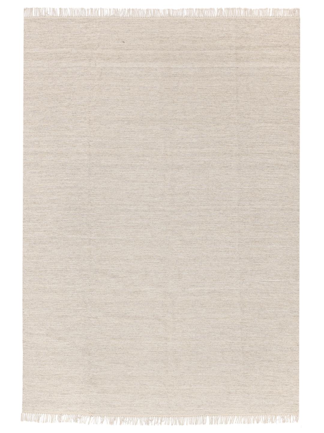 Beige tapijt met een eenvoudige geweven textuur en franjes aan de uiteinden