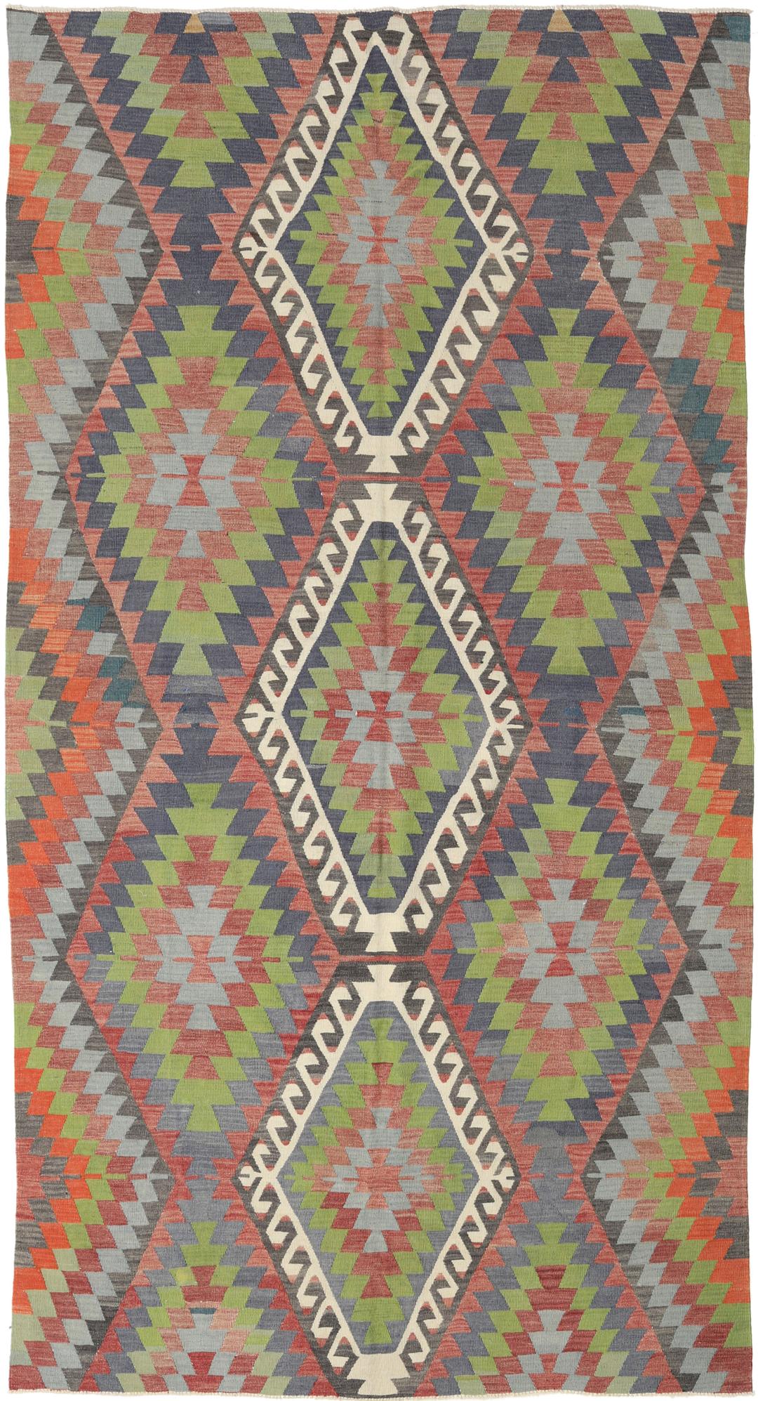 Tapis Kelim turc tissé à la main avec un motif géométrique en losange dans des tons de rouge et de vert