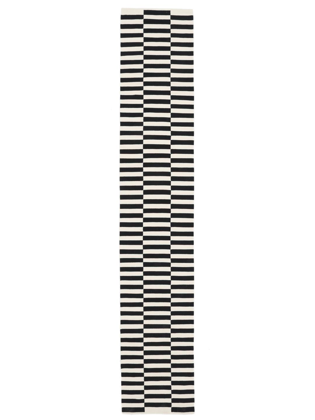Tapis de couloir en coton tissé à la main en noir et blanc avec un motif à rayures