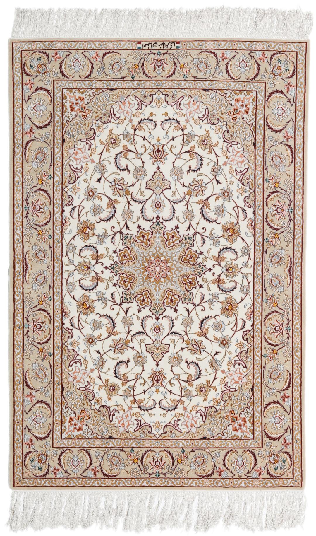 Handgeknoopt Isfahan tapijt uit het Midden-Oosten in beige tinten