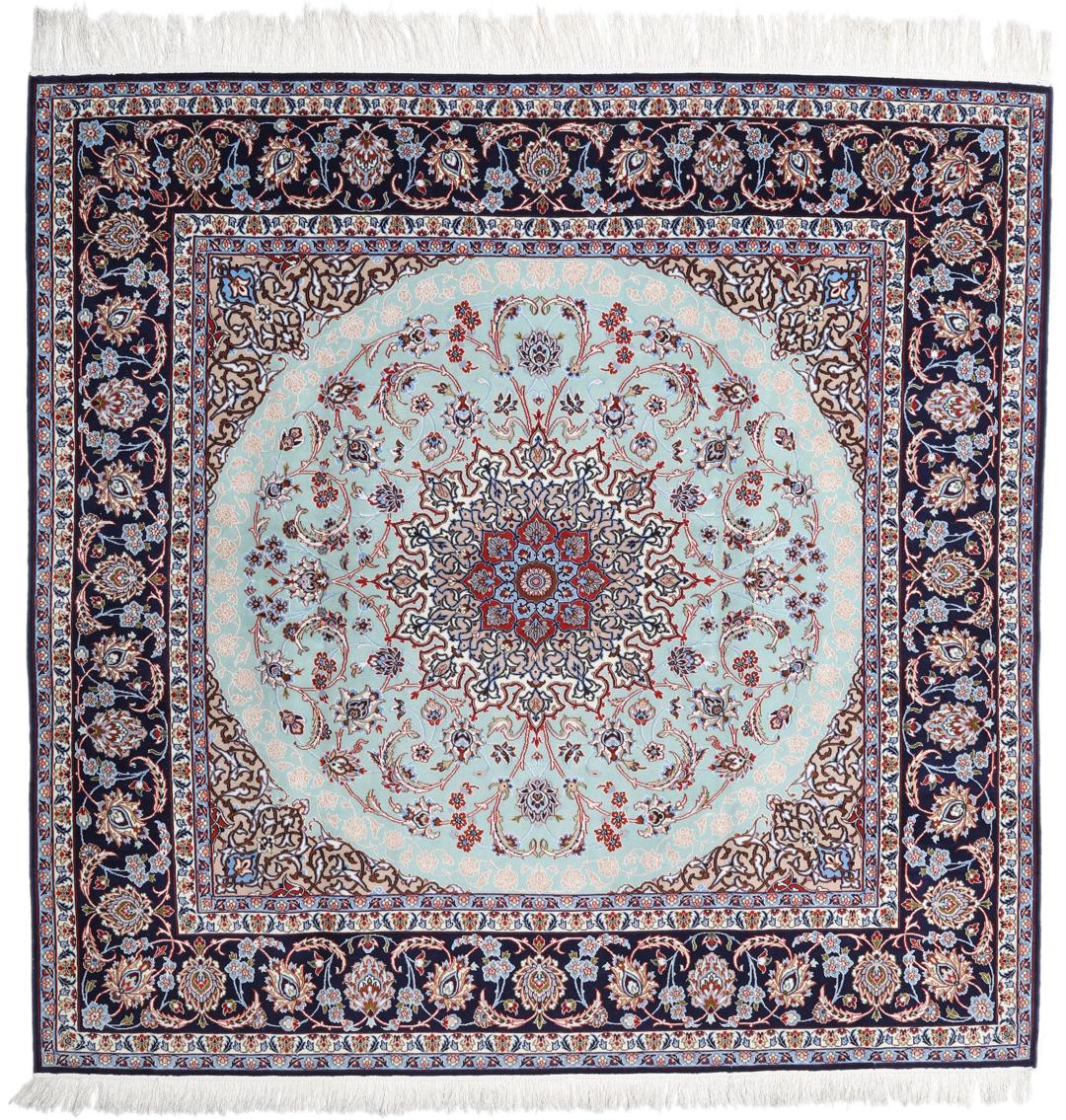 Vierkant Isfahan-tapijt uit het Midden-Oosten met een lichtblauw veld en bloemmotieven