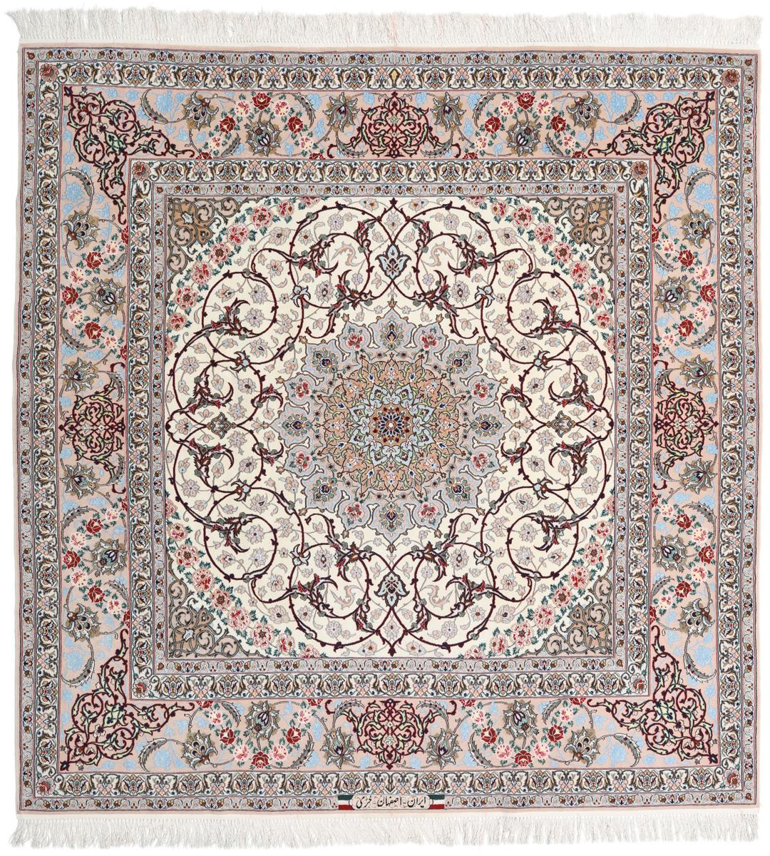 Vierkant Isfahan tapijt uit het Midden-Oosten met beige tinten en ingewikkelde bloempatronen.
