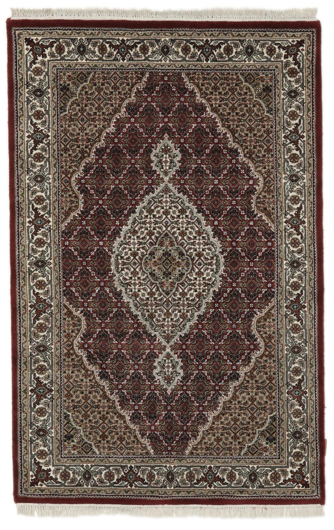Ręcznie wiązany dywan Tabriz Royal z Indii w kolorach ciemnoczerwonym i beżowym.