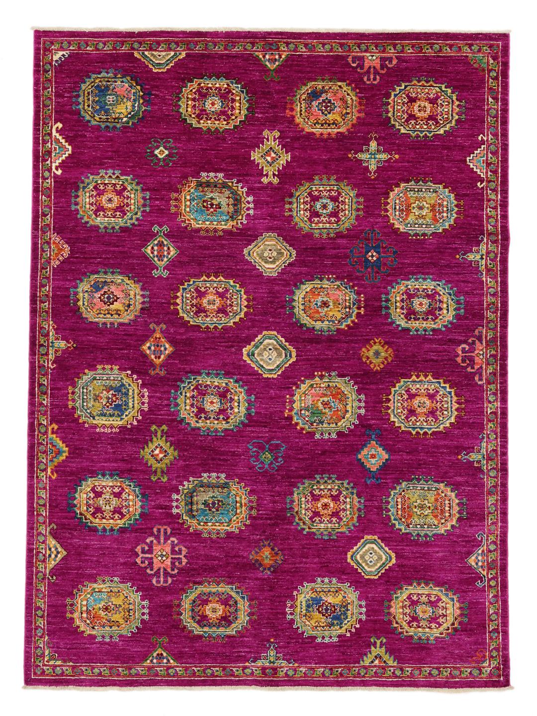 Alfombra afgana Kazak Ariana anudada a mano en un vibrante color fucsia con medallones geométricos