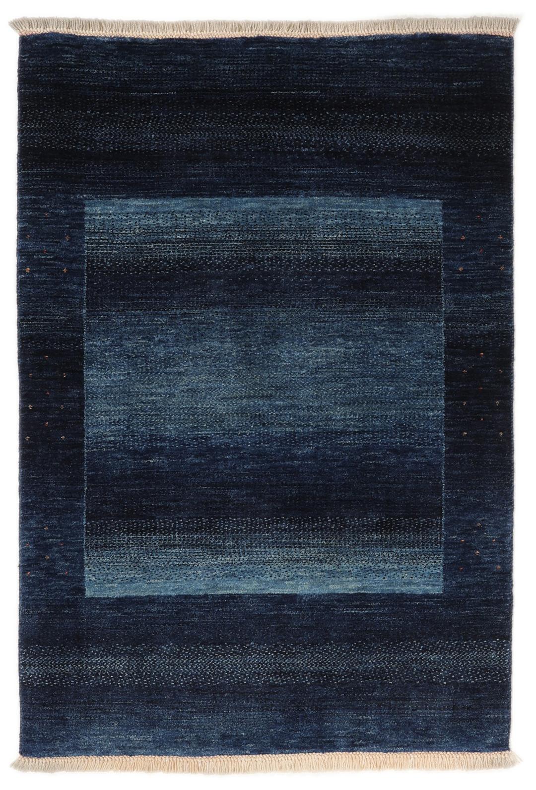 Håndknyttet Loribaft-tæppe med dybe blå toner og et tekstureret, minimalistisk design.