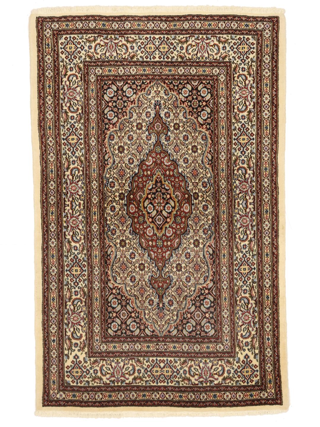 Autentisk håndknyttet Moud-tæppe i rød med detaljerede blomstermønstre