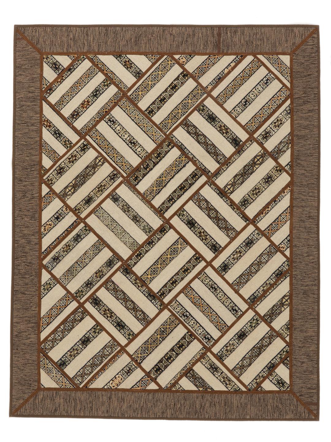 Tapis patchwork artisanal du Moyen-Orient dans des tons beige et marron