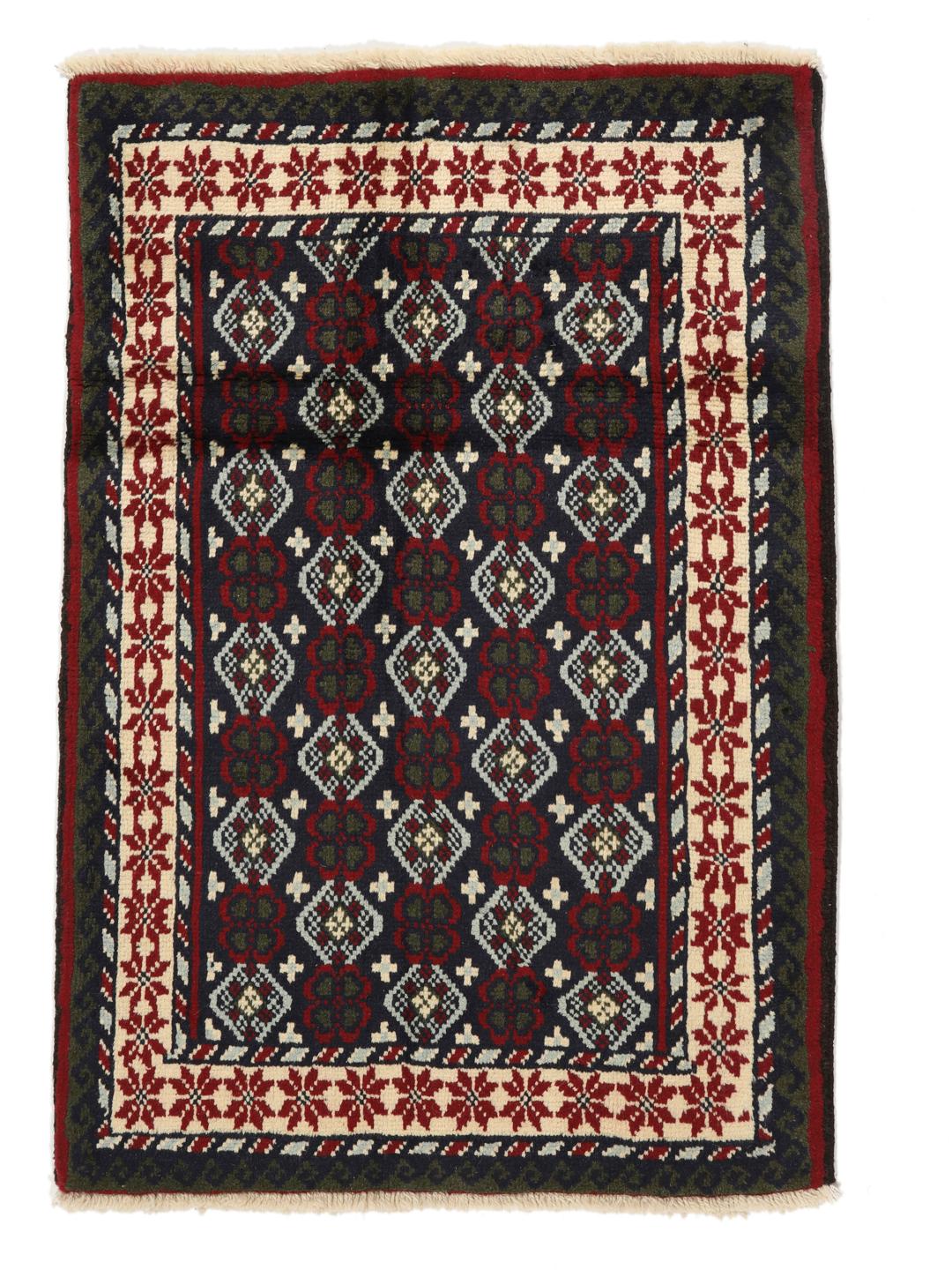 Handgeknoopt tapijt uit het Midden-Oosten met geometrische motieven in donkerblauw en rood