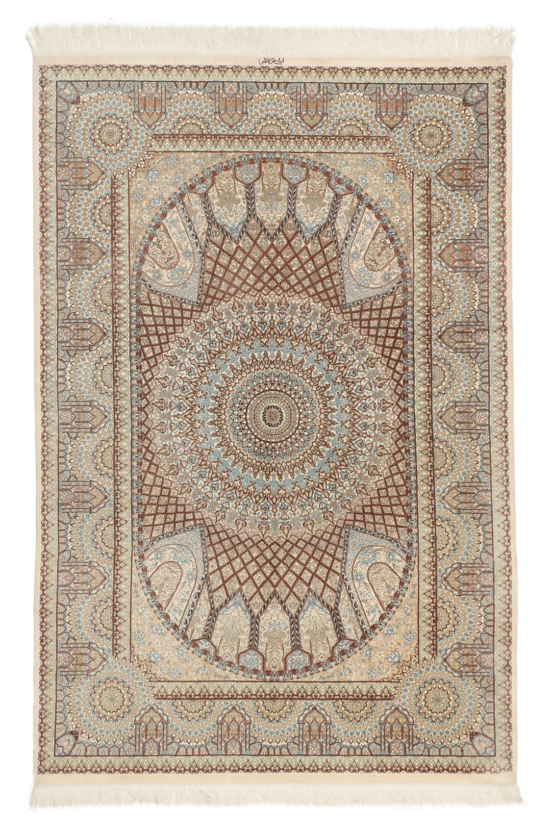 Håndknyttet Ghom Silk-tæppe fra Mellemøsten i beige og lyseblå