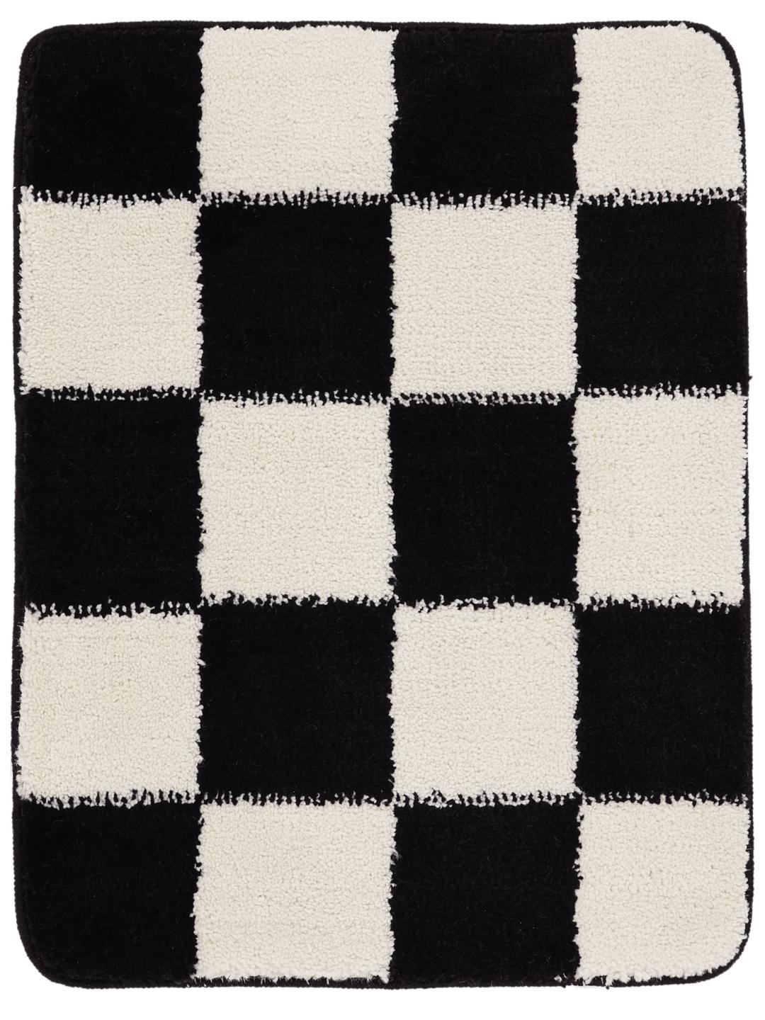
    Luca Chess - Sort / Råhvid - 50 x 67 cm
  