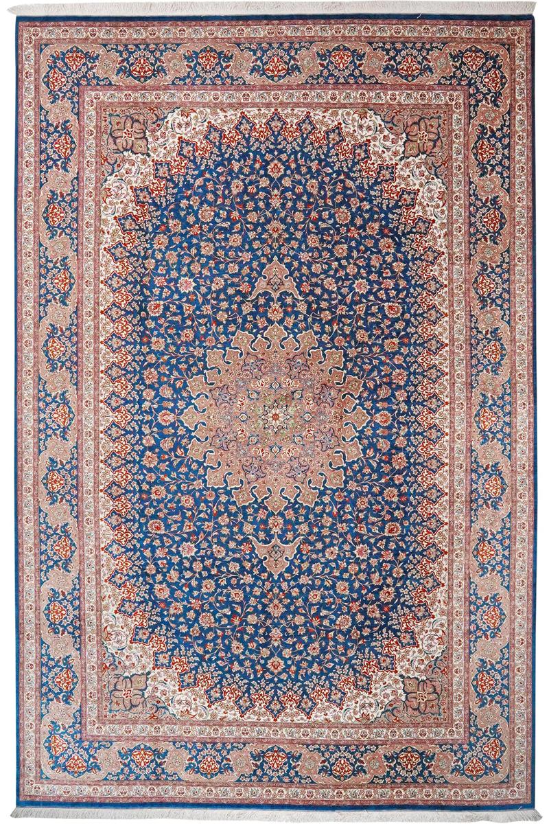Qum zijde