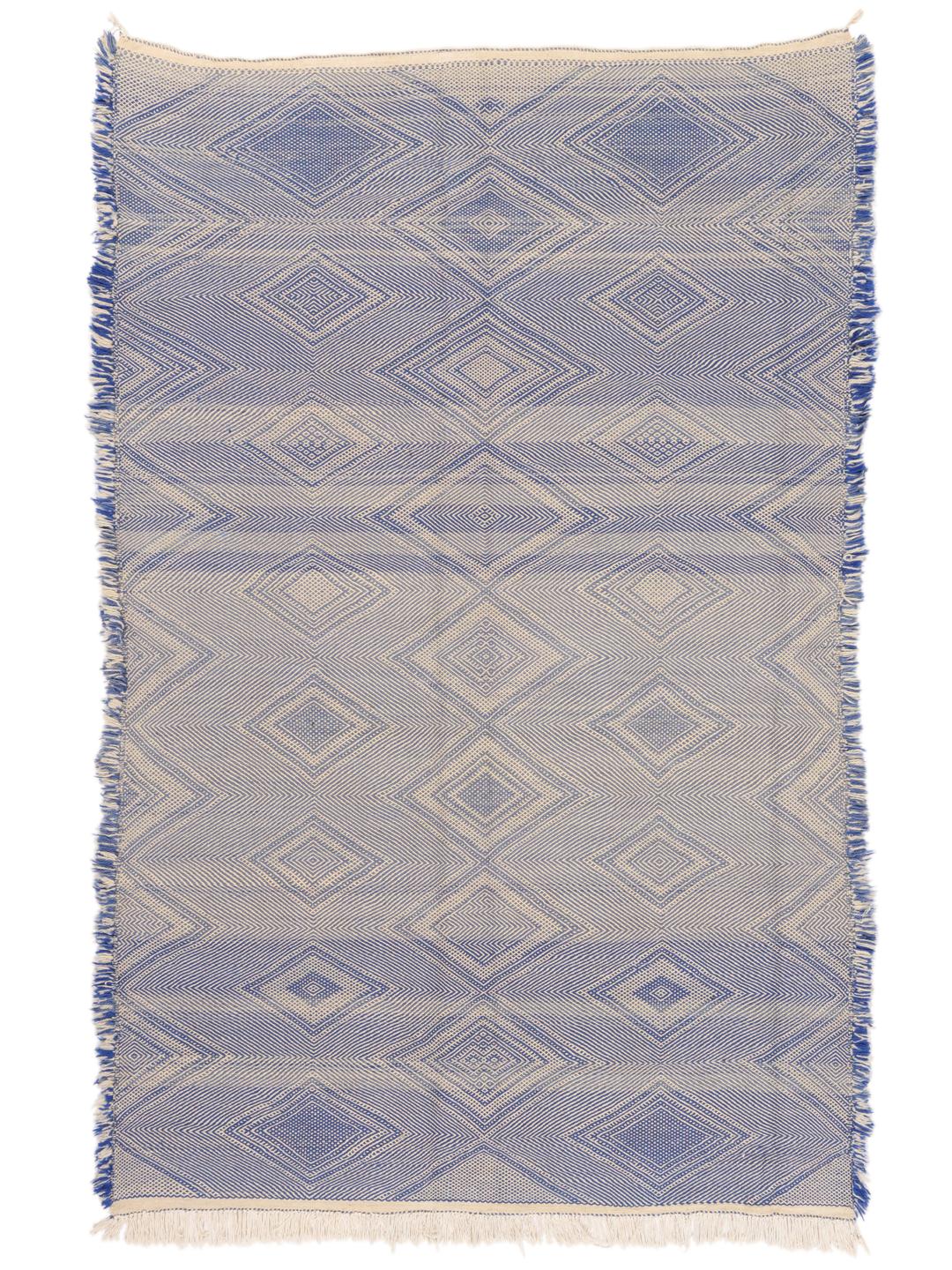 Håndvævet marokkansk kelim-tæppe med et blåt og beige geometrisk diamantmønster