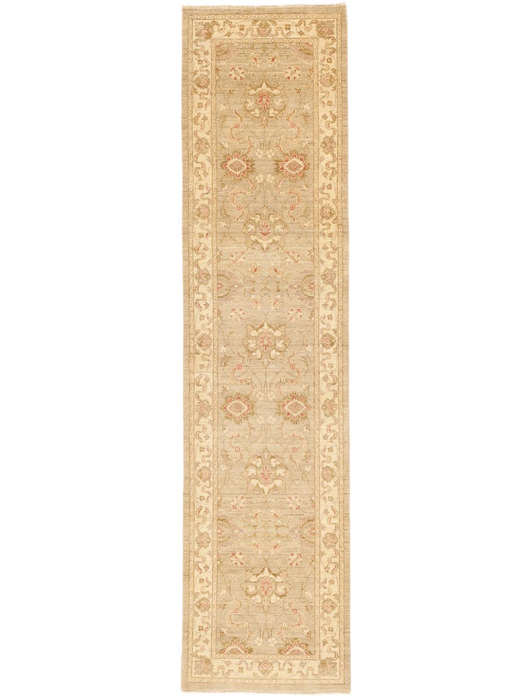Alfombra pasillera Ziegler Fine anudada a mano del Medio Oriente en un cálido color beige.