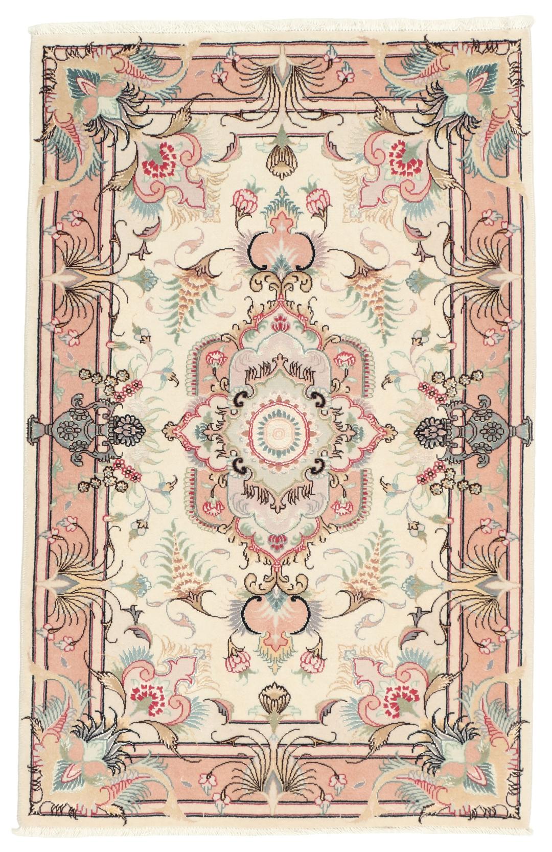 Tapis Tabriz noué à la main venant du Moyen-Orient dans des tons beiges