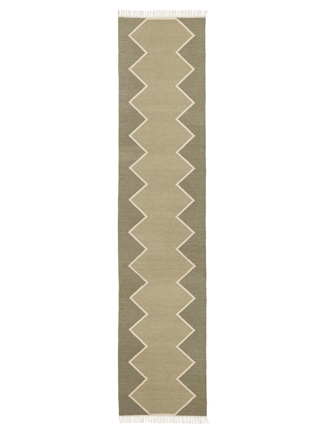 Tapis de couloir vert et blanc tissé à la main avec un motif géométrique et des franges