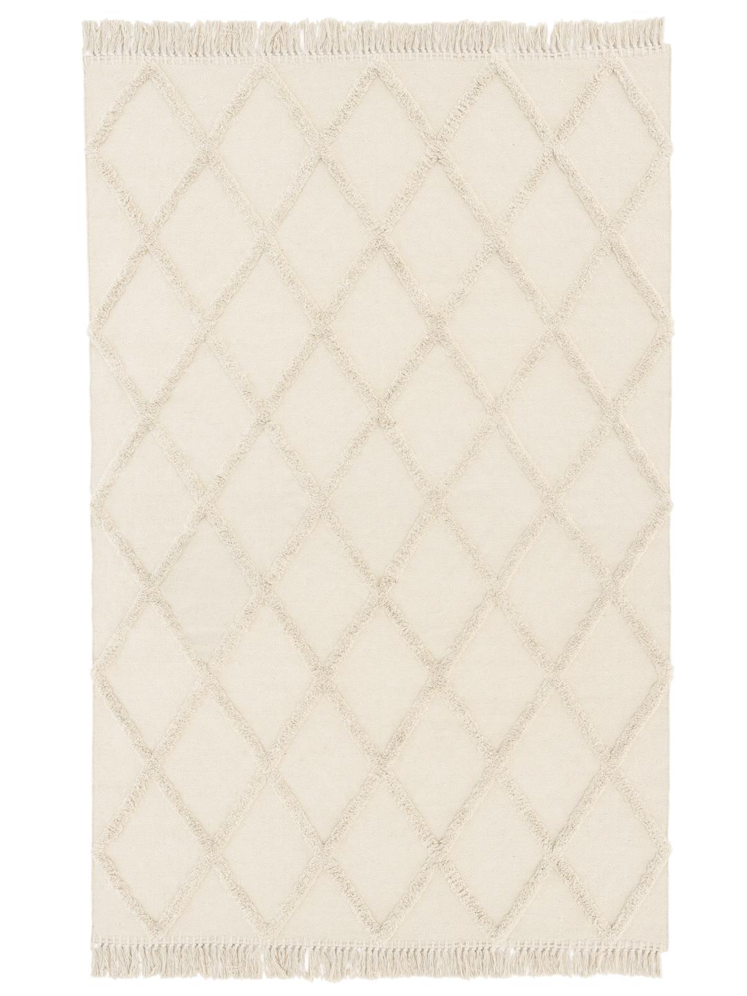 Et rektangulært tæppe med et hvidt diamantmønster og frynsedetaljer