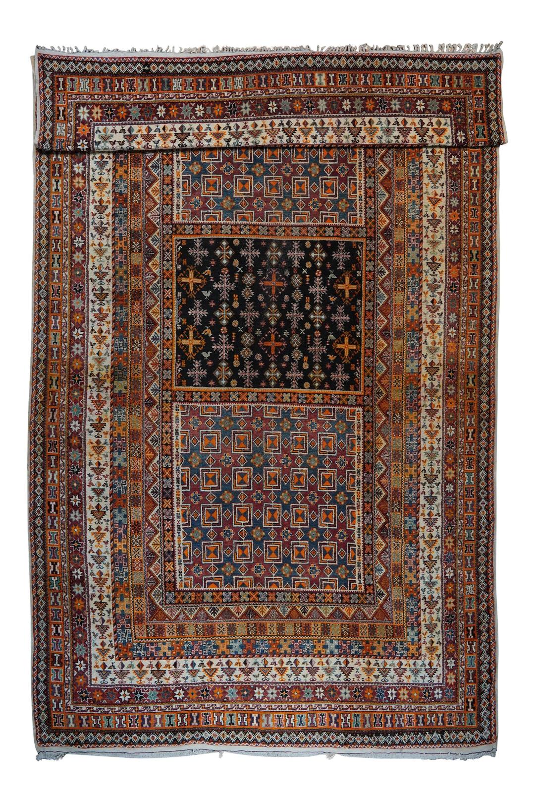 Vintage handgeknoopt Berber Marokkaans tapijt met geometrische patronen in veelkleurige wol