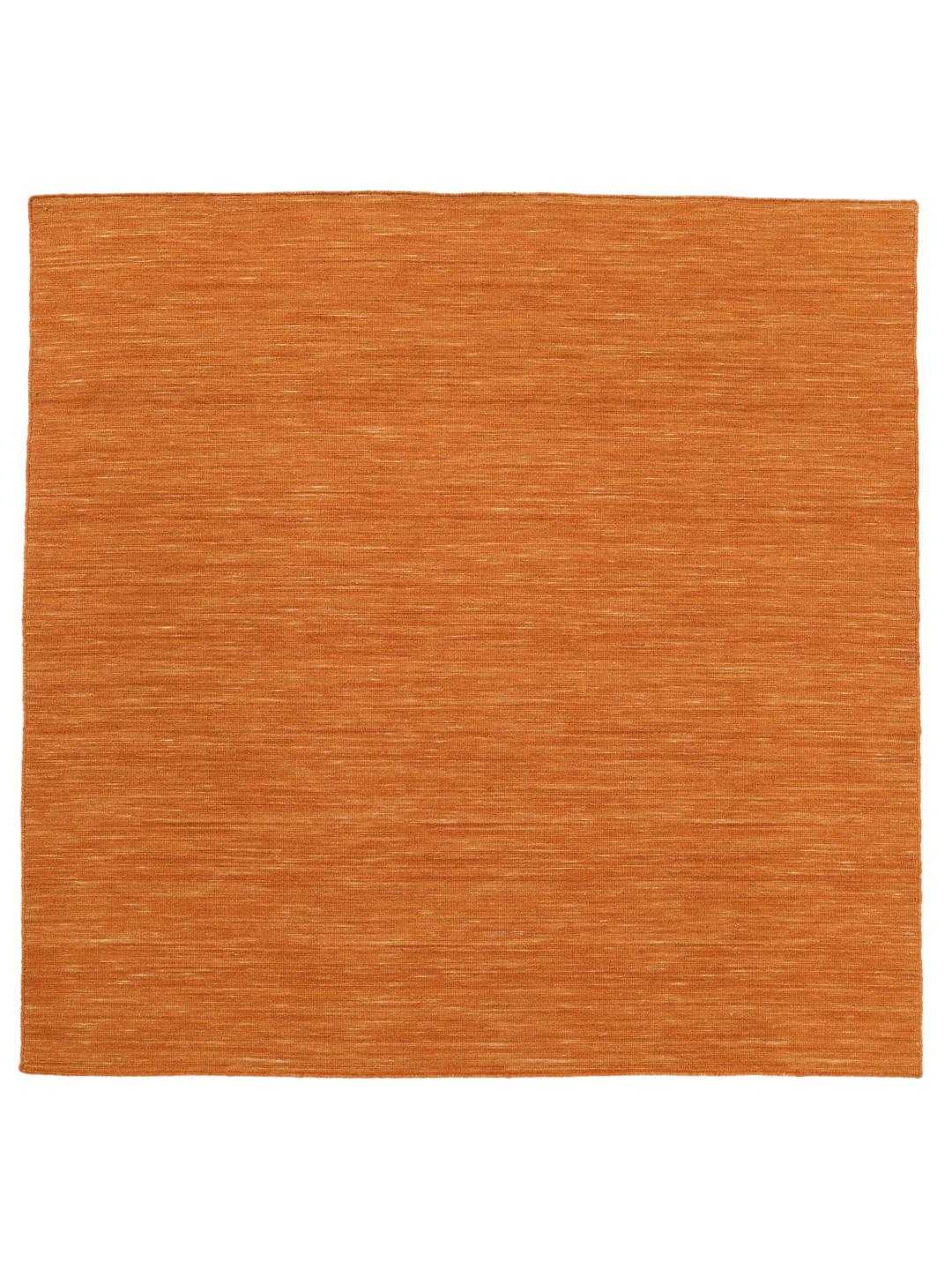 Vierkant oranje tapijt